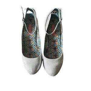 Betsey Johnson Shimmery Silver Mary Jane Style Stiletto Pumps, size 9.5